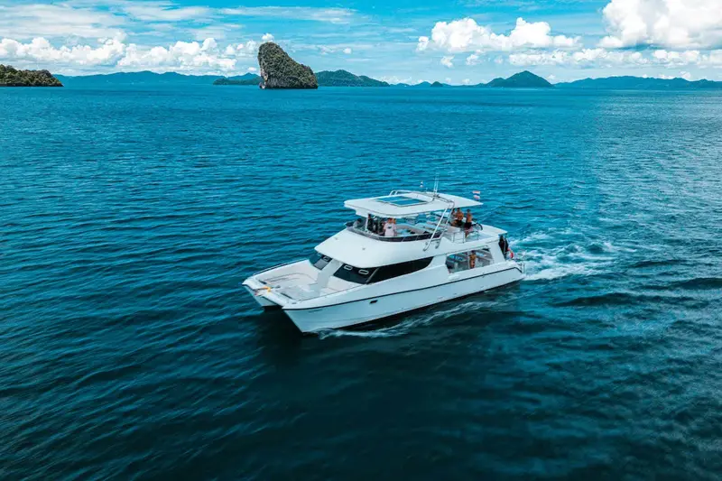 James Bond + Naka Luxury Yacht Tour, photo 1